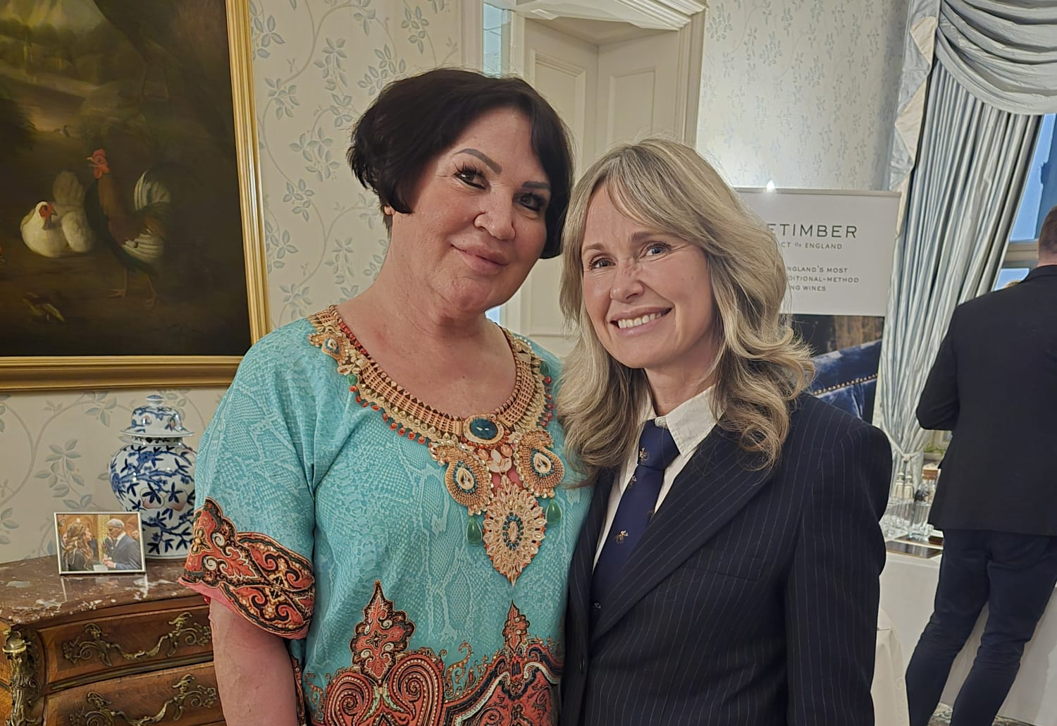 Annie Schur discussing labour market programmes with Mayor Anne Lindboe of Oslo Annie Schur speaking with Mayor Anne Lindboe Oslo labour market programmes Norway Nav workforce inclusion