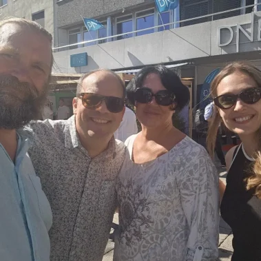 Annie Schur, Robert Schur og Tharald Nustad under Arendalsuka om fremtidens arbeidsmarked og arbeidsinkludering.
